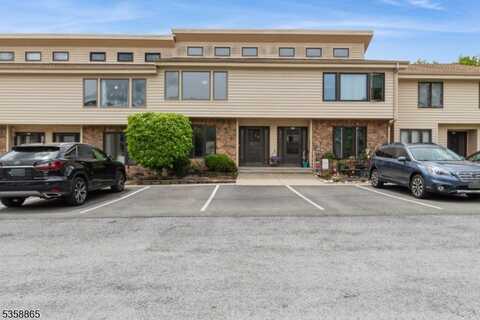 182 Dakota Dr, Andover, NJ 07848