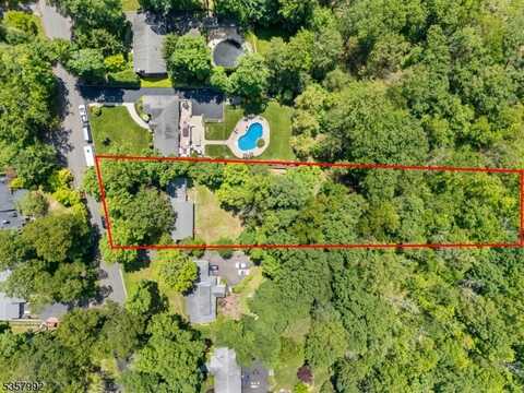 155 Dogwood Ln, Berkeley Heights, NJ 07922