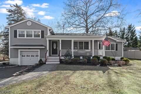 4 Leslie Ave, Florham Park, NJ 07932