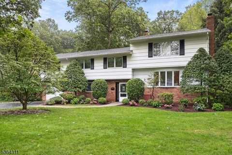 2242 Shawnee Path, Scotch Plains, NJ 07076