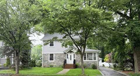 727 Ackerman Ave, Glen Rock, NJ 07452