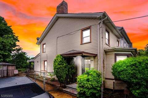 352 Seminary Ave, Rahway, NJ 07065