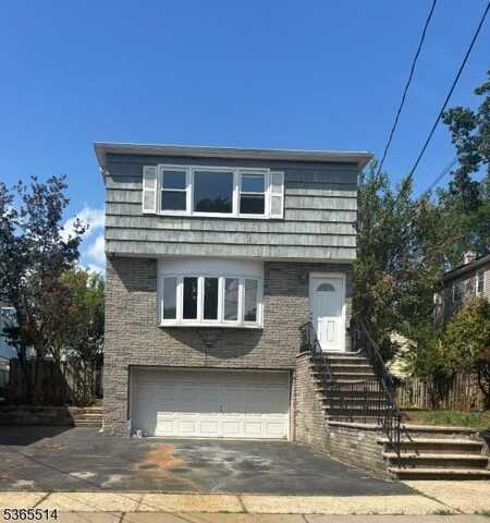 34 Warman St, Montclair, NJ 07042