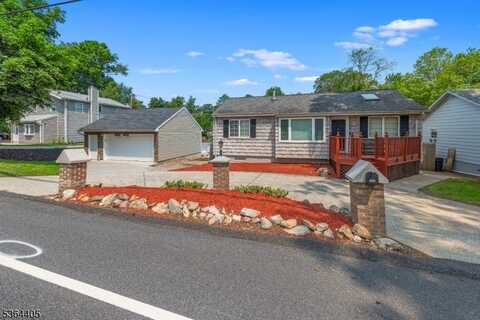 105 Wills Ave, Hopatcong, NJ 07874