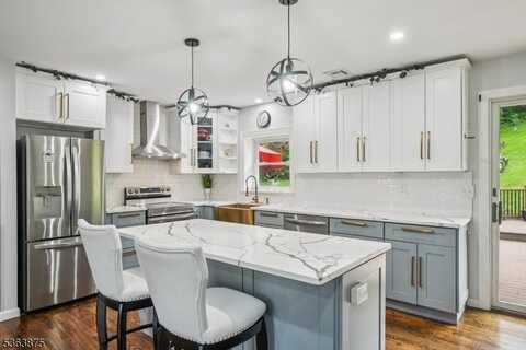 101 Mine Hill Rd, Washington, NJ 07882
