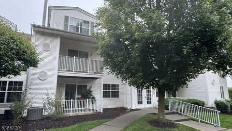 98 Crestview Ln, Mount Arlington, NJ 07856