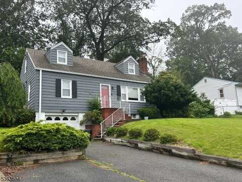 10 Adams Dr, Denville, NJ 07834