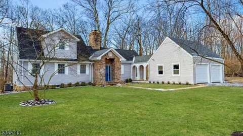 3 Brady Dr, Gladstone, NJ 07934