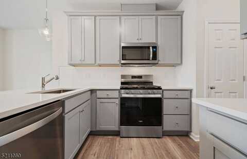1 Sadie Cir, Union, NJ 07083