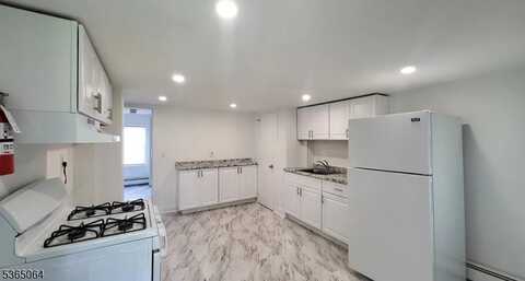 60 E Mc Farlan St Abc, Dover, NJ 07801