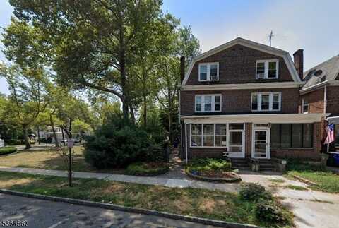 69 Lewis St, Perth Amboy, NJ 08861