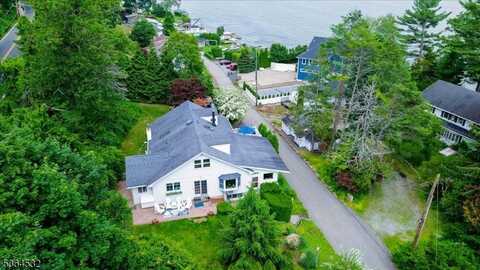 31 Somerville Rd, West Milford, NJ 07421