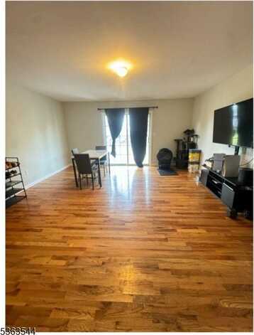 716 Myrtle St, Elizabeth, NJ 07202