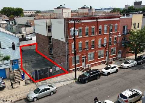136 Fleming Ave, Newark, NJ 07105