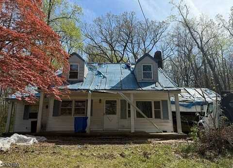 14 Ninth St, Warren, NJ 07059