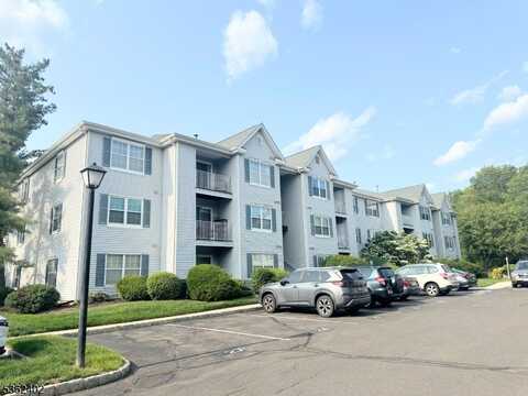 214 Stratford Pl, Bridgewater, NJ 08805