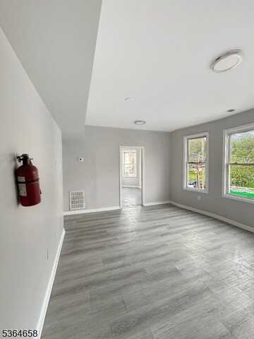 94 Hopkins Pl, Irvington, NJ 07111