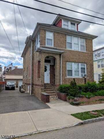 138 Chestnut St, West Orange, NJ 07052