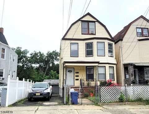 209 Sylvan Ave, Newark, NJ 07104