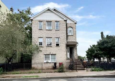 328-330 Hawthorne Ave, Newark, NJ 07112