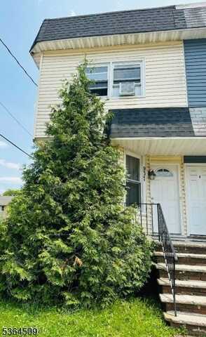 937 SO 2Nd St, Plainfield, NJ 07063