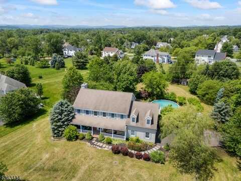 1 Cheshire Ct, Clinton, NJ 08833
