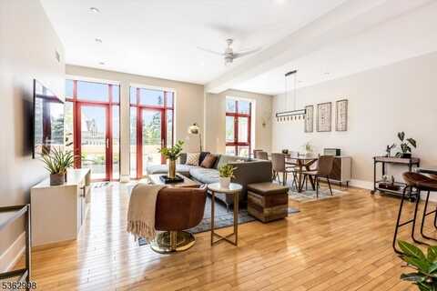85 Park Ave, Glen Ridge, NJ 07028
