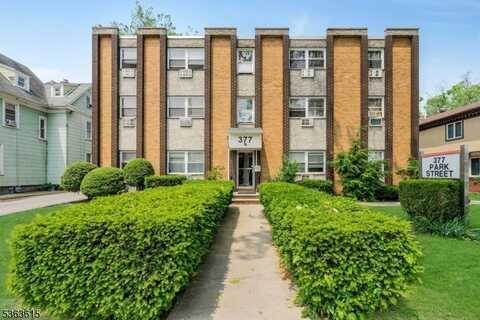377 Park St, Hackensack, NJ 07601