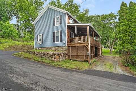 1 Center St, High Bridge, NJ 08829