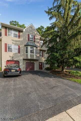 123 Pinehurst Dr, Washington, NJ 07882