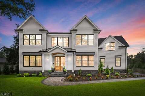 24 Rockwood Rd, Florham Park, NJ 07932