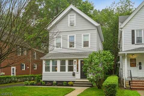 32 Clinton St, Bloomfield, NJ 07003