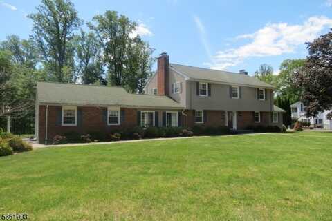 17 Glenwood Ave, Randolph, NJ 07869