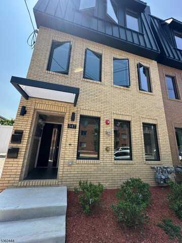 547 Central Ave, Harrison Town, NJ 07029