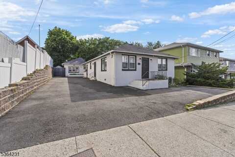 401-403 Essex St, Hackensack, NJ 07601
