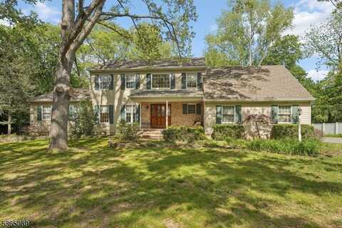 924 Hughes Dr, Hamilton, NJ 08690