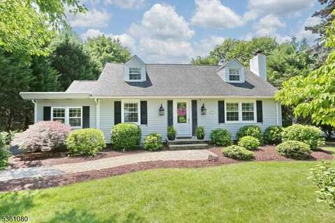 853 S Maple Ave, Glen Rock, NJ 07452