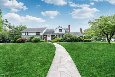 32 Lowell Rd, Glen Rock, NJ 07452
