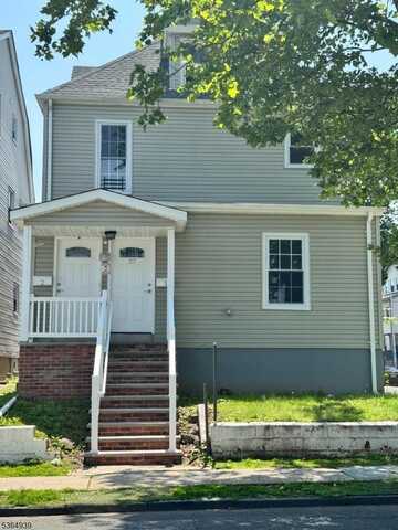 37 William St, East Orange, NJ 07017