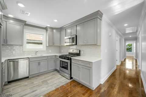146 N 15Th St, Apt 2, East Orange, NJ 07017
