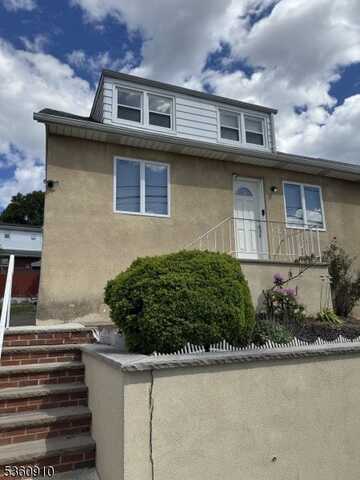 55 Jackson Ave, Woodland Park, NJ 07424
