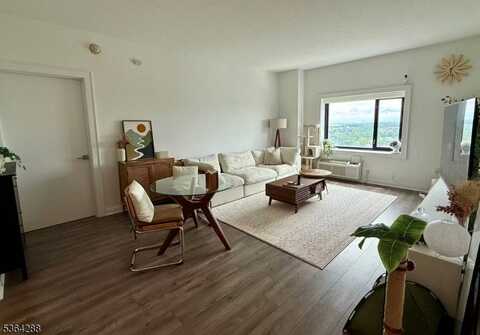 1 Carriage City Plz, Rahway, NJ 07065