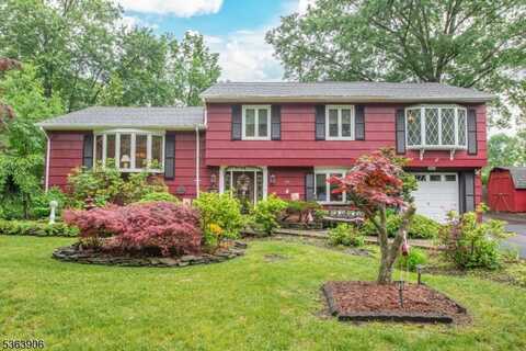 158 Fieldcrest Rd, Whippany, NJ 07054