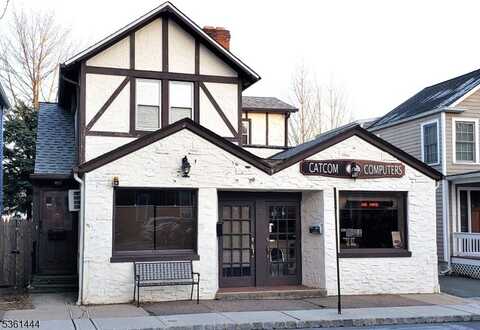 25 Valley Rd, Montclair, NJ 07042