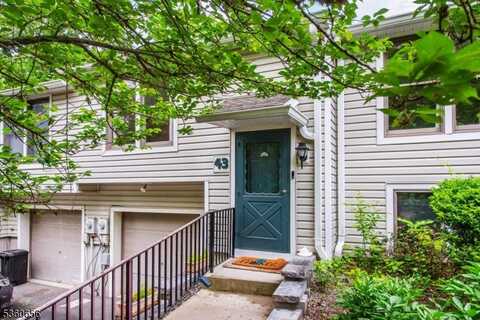 43 Quail Ct, Hardyston, NJ 07419