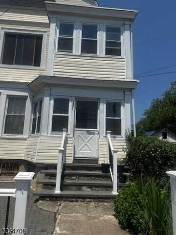 251 Lincoln Ave, Orange, NJ 07050