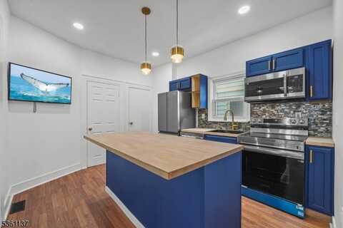 117 Lehigh Ave, Newark, NJ 07112