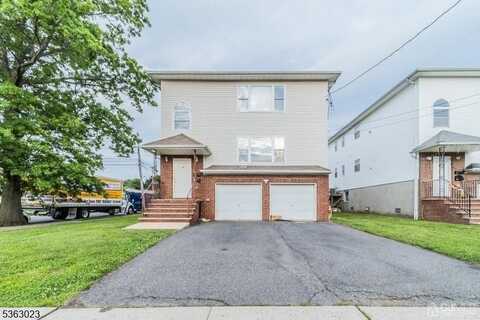 44 N Whittier St, Carteret, NJ 07008