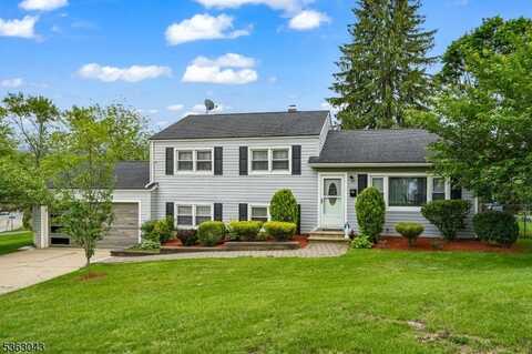 64 Pine St, Newton, NJ 07860