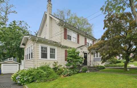 46 Maple St, Millburn, NJ 07041